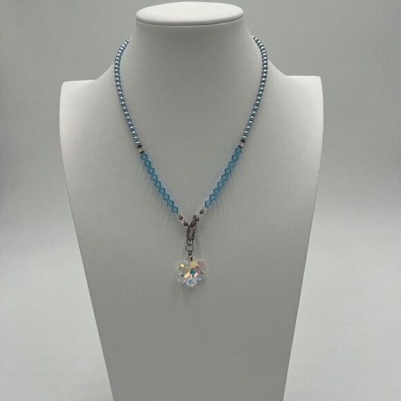 Blue Beaded Necklace with 925 Iridescent Crystal Snowflake Pendant - Picture 1 of 5